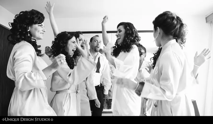 MIAMI WEDDING PHOTOGRAPHERS-WEDDING PHOTOGRAPHY-UNIQUE-ENGAGED-GETTING MARRIED-ENGAGEMENT-WEST PALM PHOTOGRAPHERS-NEW YORK PHOTOGRAPHERS-Alfred I Dupont building-10