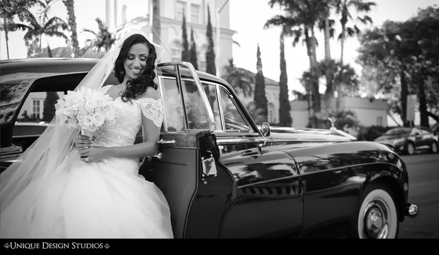 MIAMI WEDDING PHOTOGRAPHERS-WEDDING PHOTOGRAPHY-UNIQUE-ENGAGED-GETTING MARRIED-ENGAGEMENT-WEST PALM PHOTOGRAPHERS-NEW YORK PHOTOGRAPHERS-Alfred I Dupont building-34