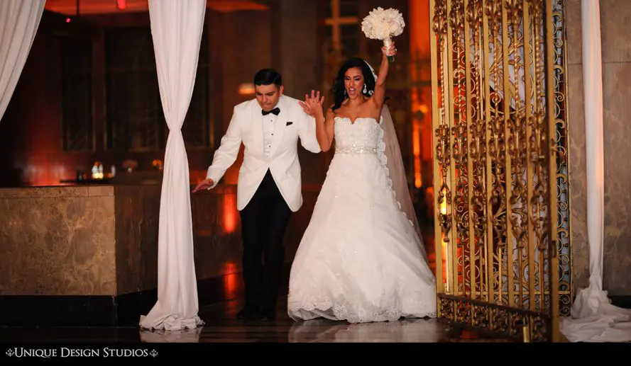 MIAMI WEDDING PHOTOGRAPHERS-WEDDING PHOTOGRAPHY-UNIQUE-ENGAGED-GETTING MARRIED-ENGAGEMENT-WEST PALM PHOTOGRAPHERS-NEW YORK PHOTOGRAPHERS-Alfred I Dupont building-69