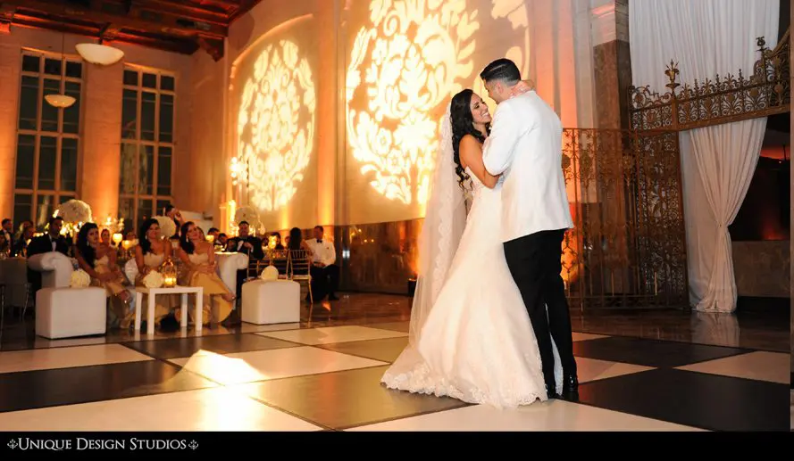 MIAMI WEDDING PHOTOGRAPHERS-WEDDING PHOTOGRAPHY-UNIQUE-ENGAGED-GETTING MARRIED-ENGAGEMENT-WEST PALM PHOTOGRAPHERS-NEW YORK PHOTOGRAPHERS-Alfred I Dupont building-70