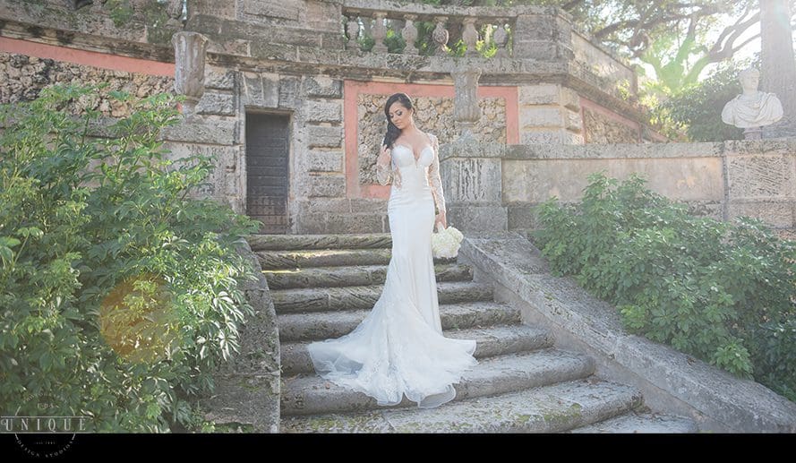 MIAMI WEDDING PHOTOGRAPHY-WEDDING PHOTOGRAPHER-VIZCAYA-BRIDE-GROOM-ENGAGED-26