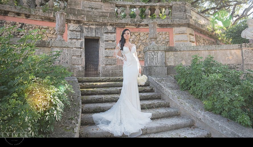 MIAMI WEDDING PHOTOGRAPHY-WEDDING PHOTOGRAPHER-VIZCAYA-BRIDE-GROOM-ENGAGED-27