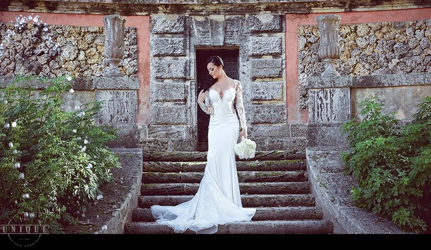 MIAMI WEDDING PHOTOGRAPHY-WEDDING PHOTOGRAPHER-VIZCAYA-BRIDE-GROOM-ENGAGED-33